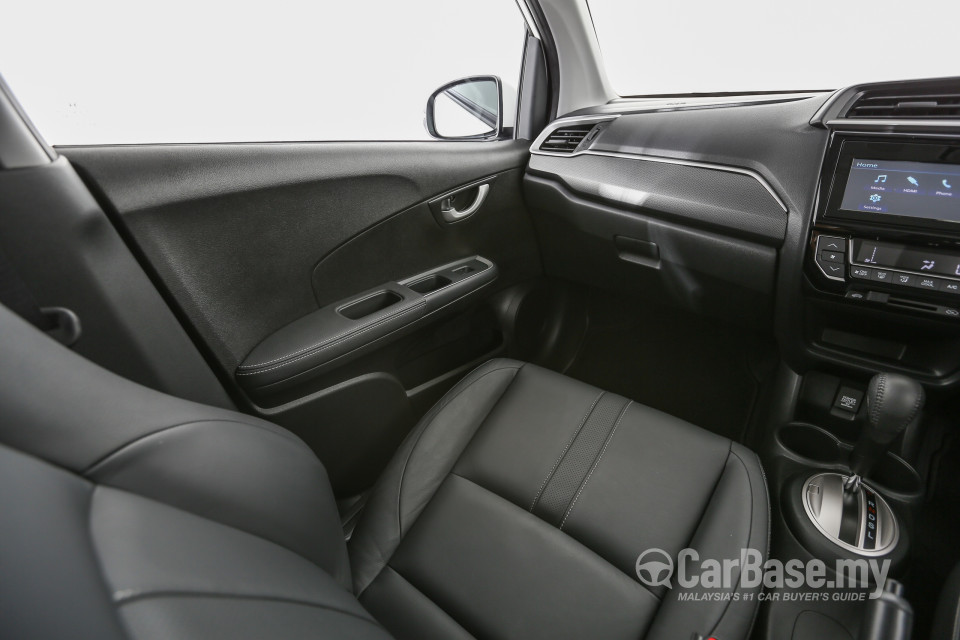 Honda BR-V 2SJ (2017) Interior