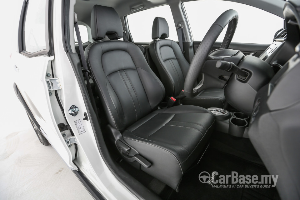 Honda BR-V 2SJ (2017) Interior