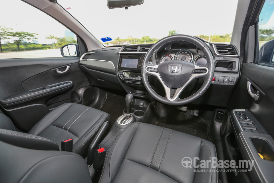 Honda BR-V 2SJ (2017) Interior