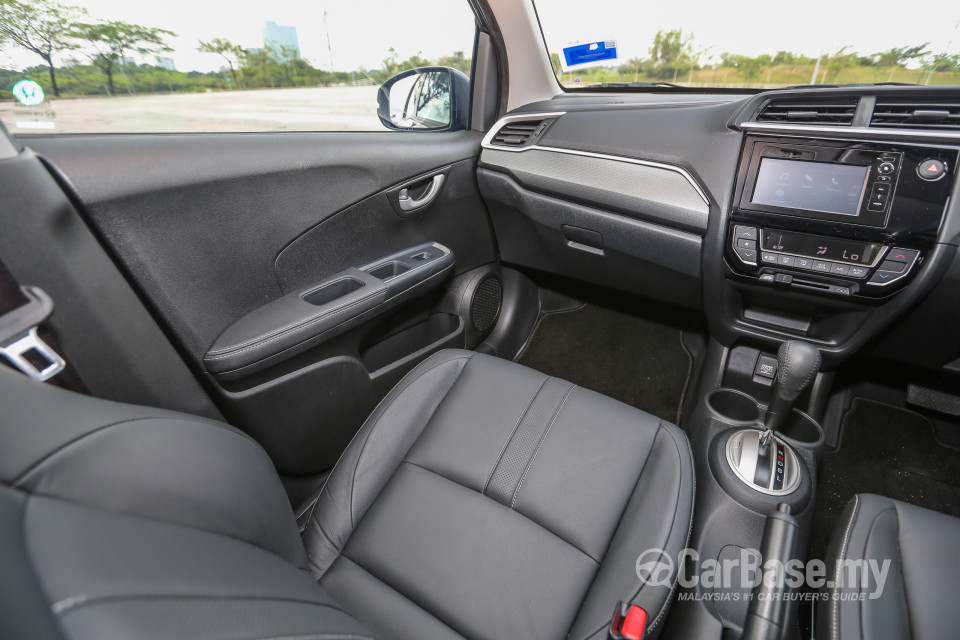 Honda BR-V 2SJ (2017) Interior