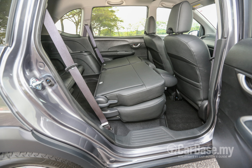 Honda BR-V 2SJ (2017) Interior