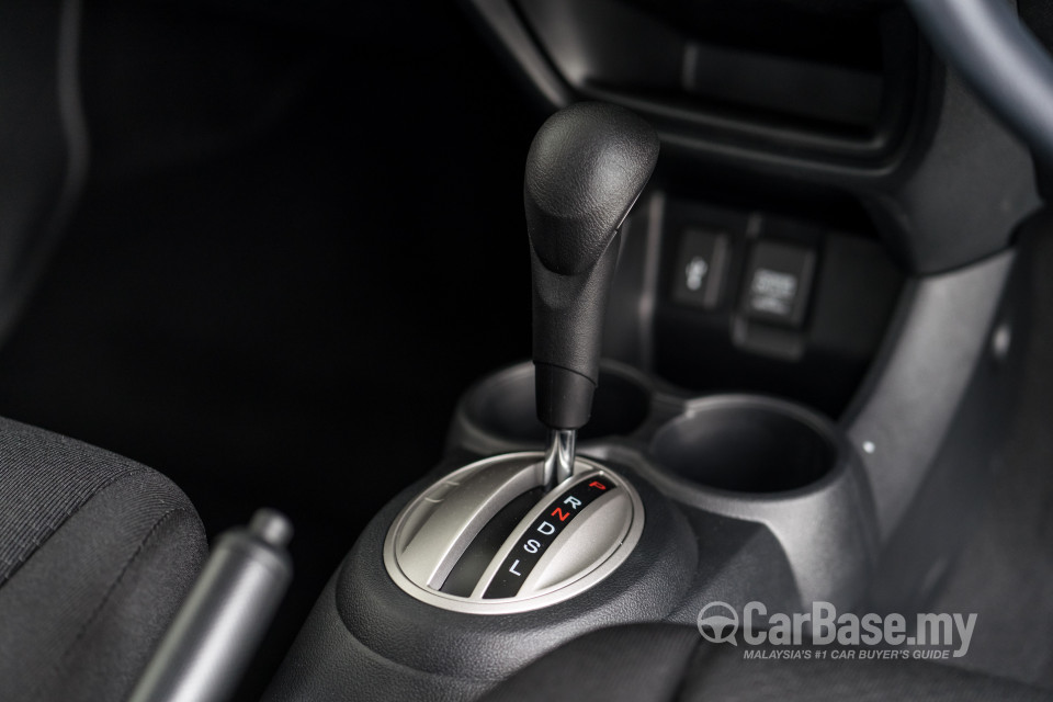 Honda BR-V 2SJ (2017) Interior