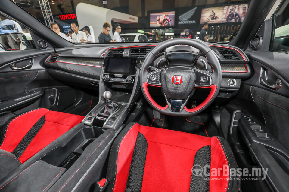 Honda Civic Type R FK8 (2017) Interior