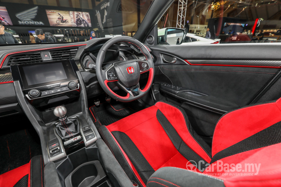 Honda Civic Type R FK8 (2017) Interior