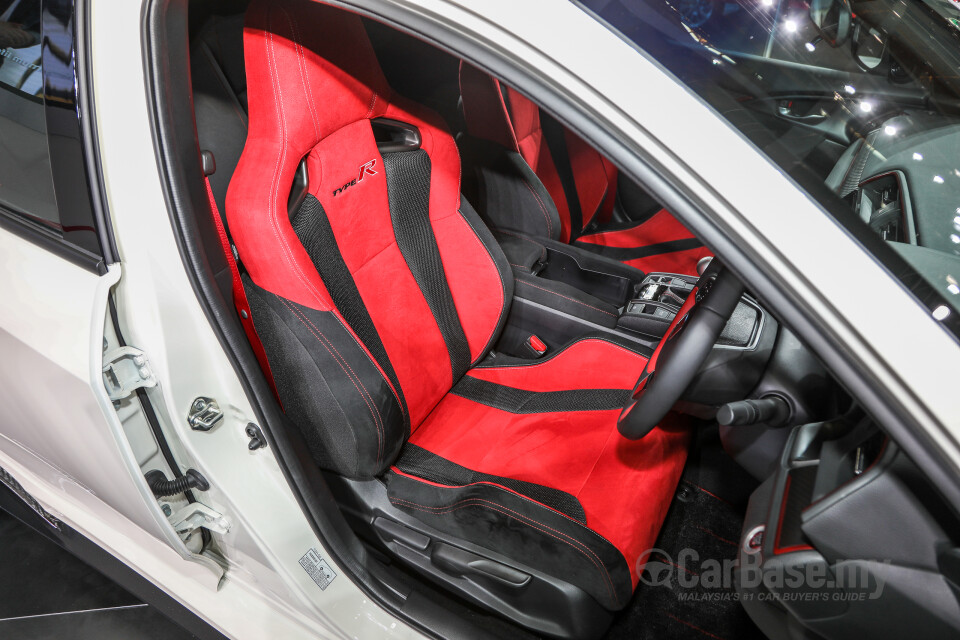 Proton Exora Mk1 RC (2019) Interior