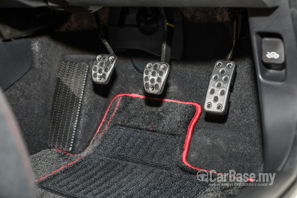 Honda Civic Type R FK8 (2017) Interior