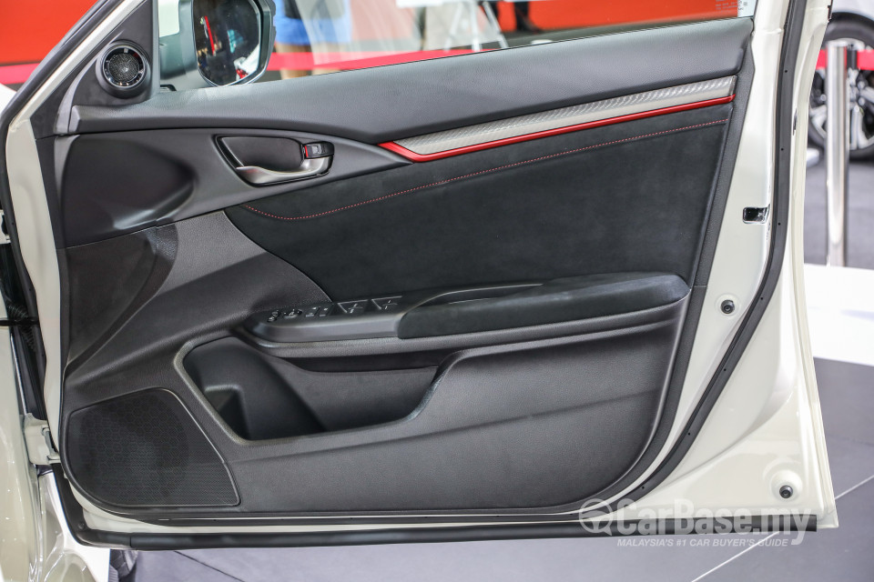 Honda Civic Type R FK8 (2017) Interior