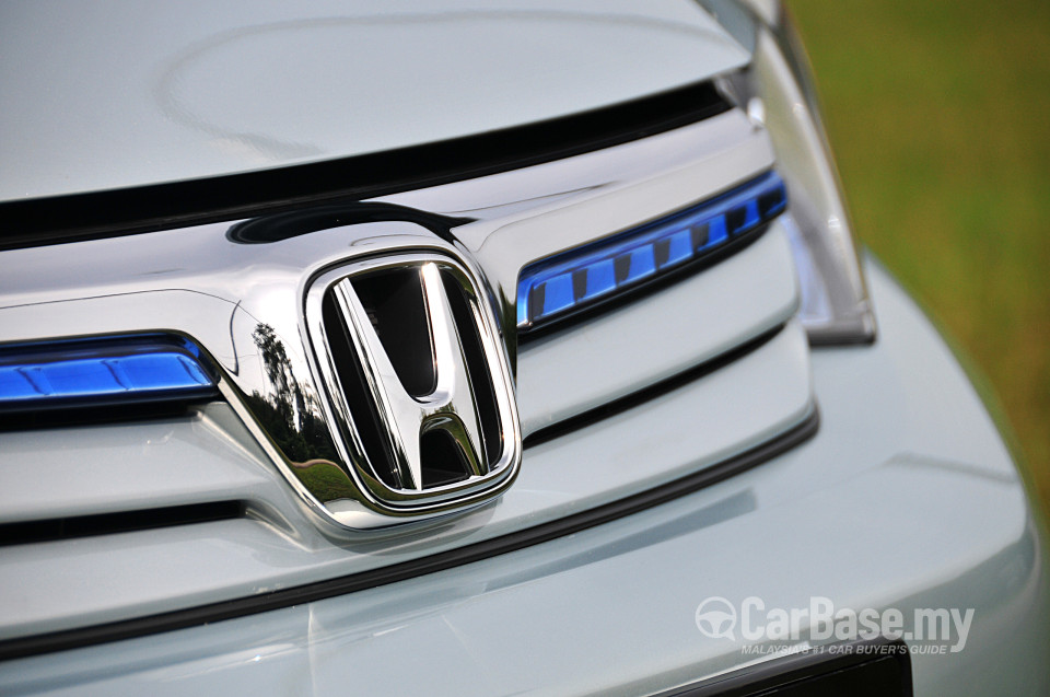 Honda Civic FB (2012) Exterior