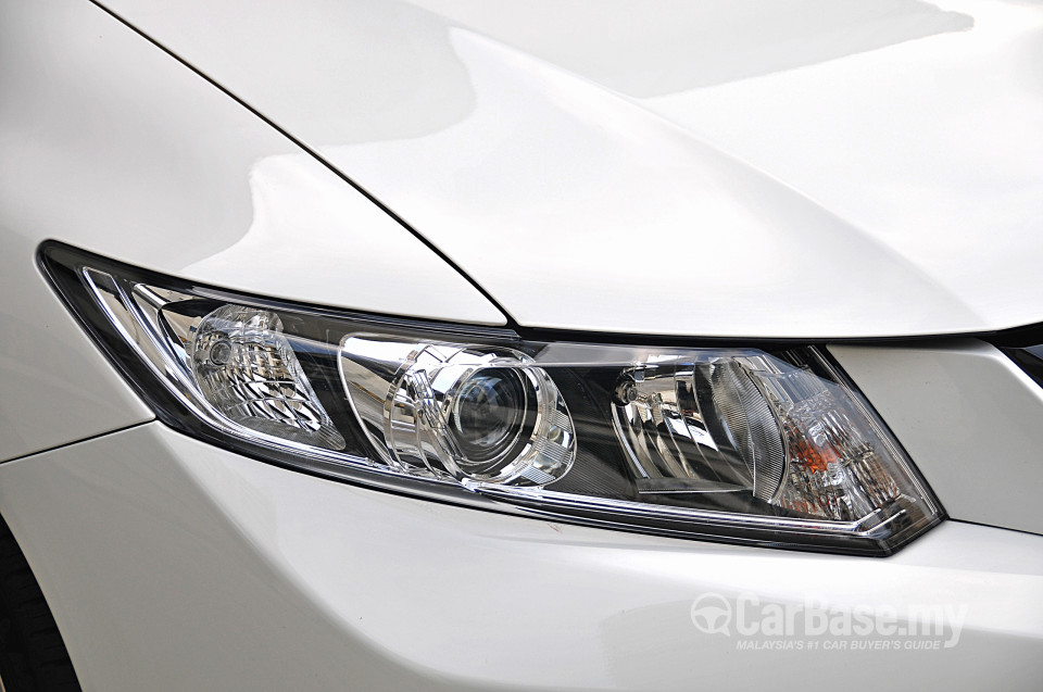 Honda Civic FB (2012) Exterior
