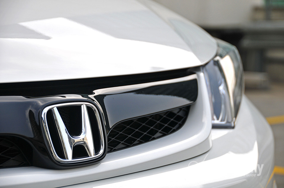 Honda Civic FB (2012) Exterior