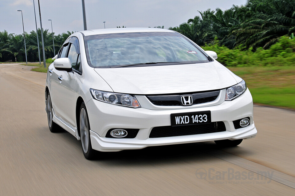 Nissan Grand Livina L11 Facelift (2013) Exterior