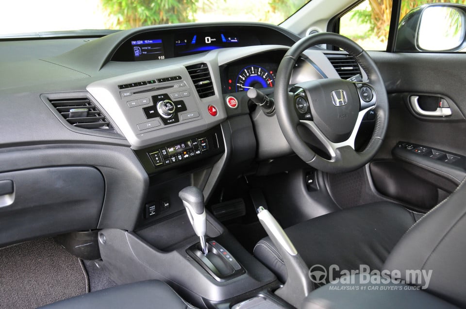 Honda Civic FB (2012) Interior