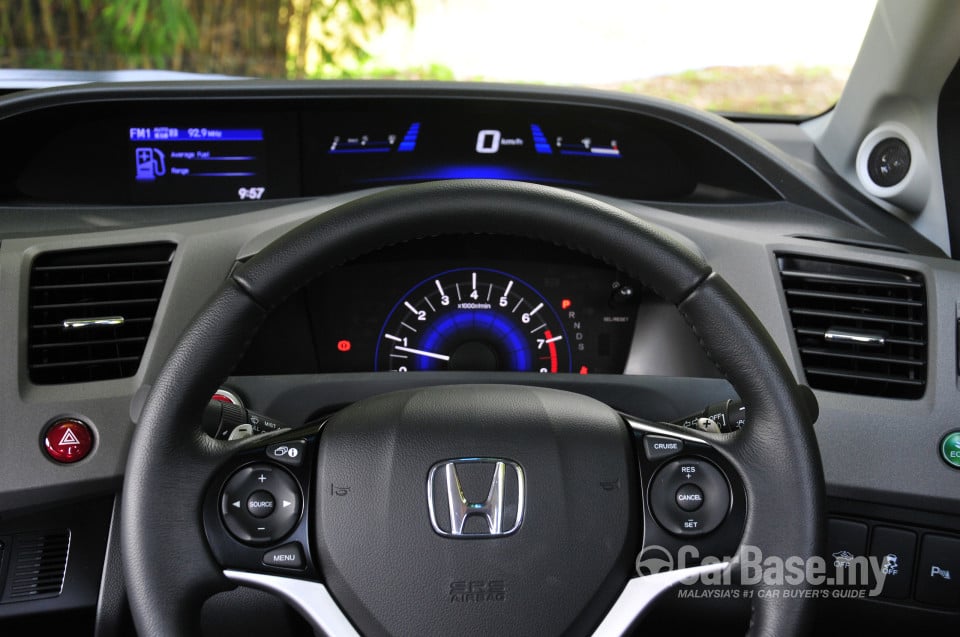 Honda Civic FB (2012) Interior