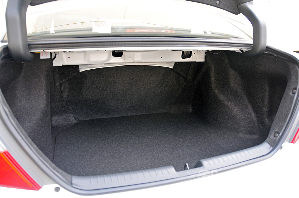 Honda Civic FB (2012) Interior