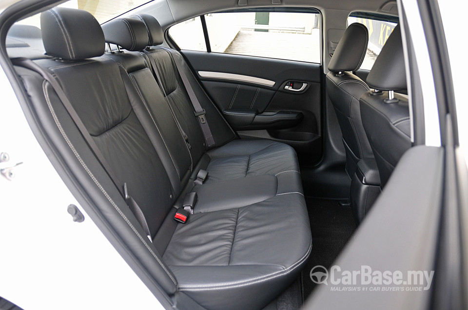 Honda Civic FB (2012) Interior