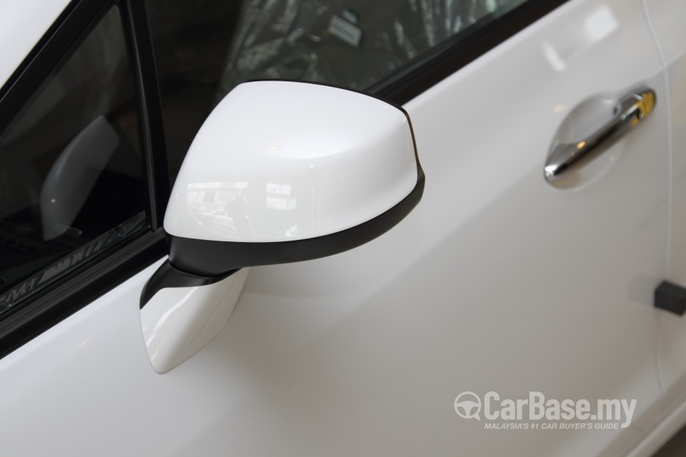 Honda Civic FB Facelift (2014) Exterior