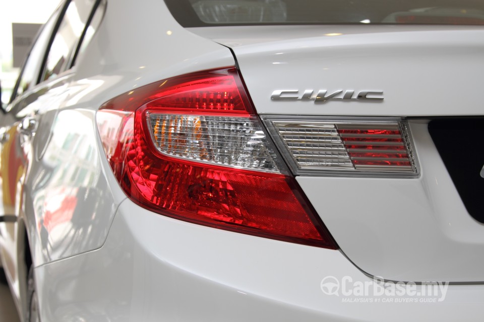 Honda Civic FB Facelift (2014) Exterior