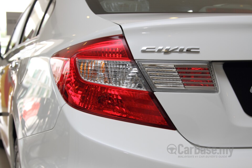 Subaru Outback BN (2015) Exterior