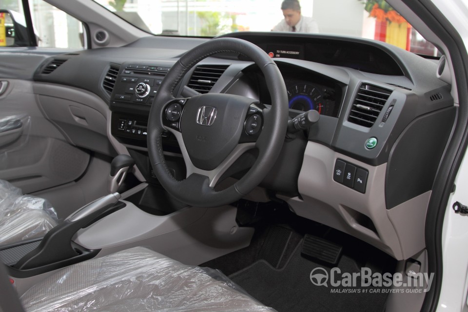 Honda Civic FB Facelift (2014) Interior