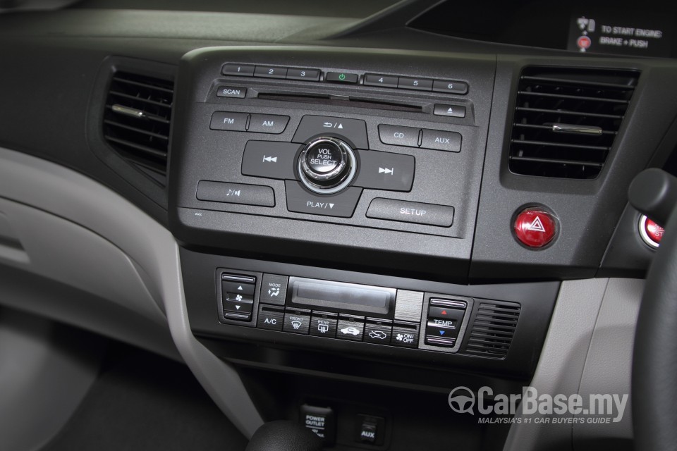 Honda Civic FB Facelift (2014) Interior