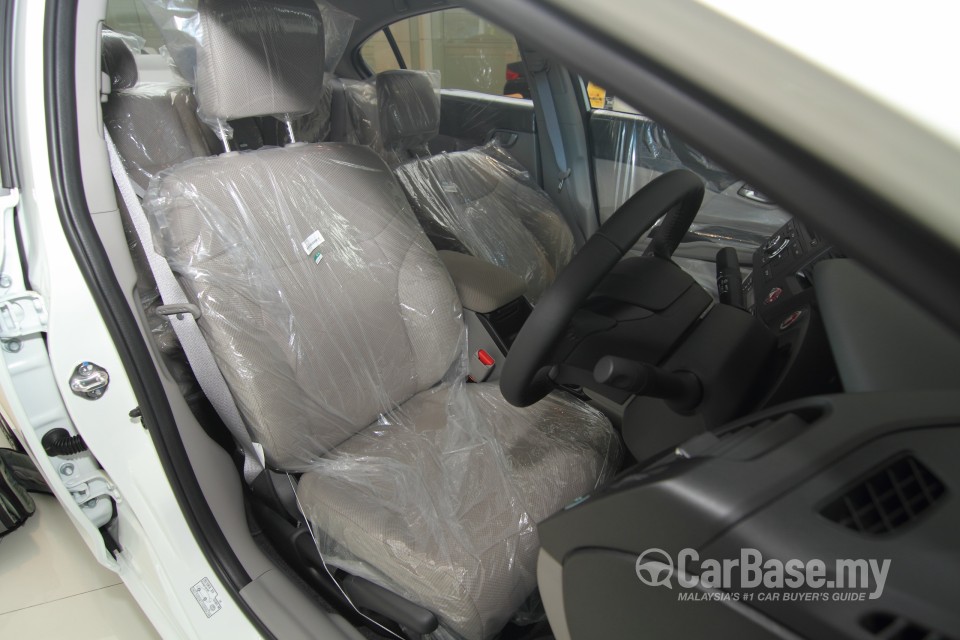 Honda Civic FB Facelift (2014) Interior