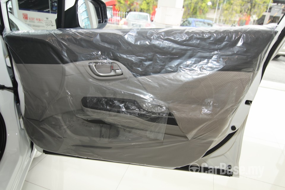 Honda Civic FB Facelift (2014) Interior