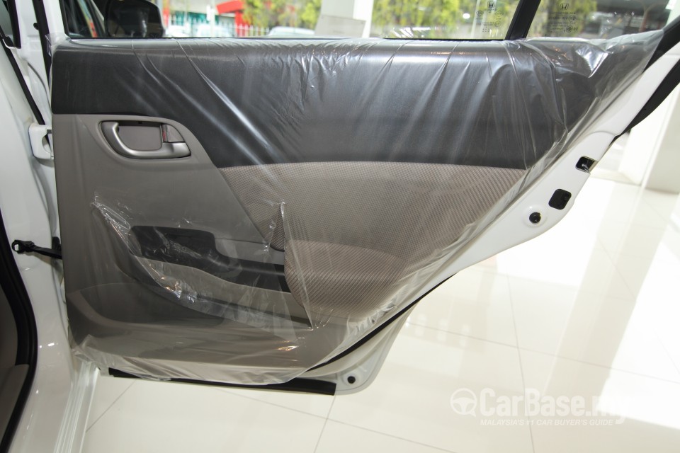 Honda Civic FB Facelift (2014) Interior