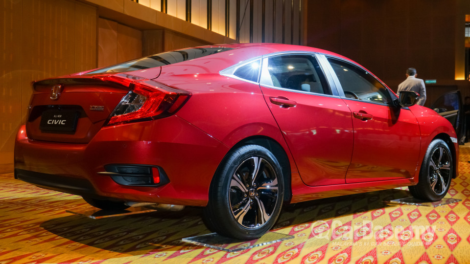 Honda Civic FC (2016) Exterior