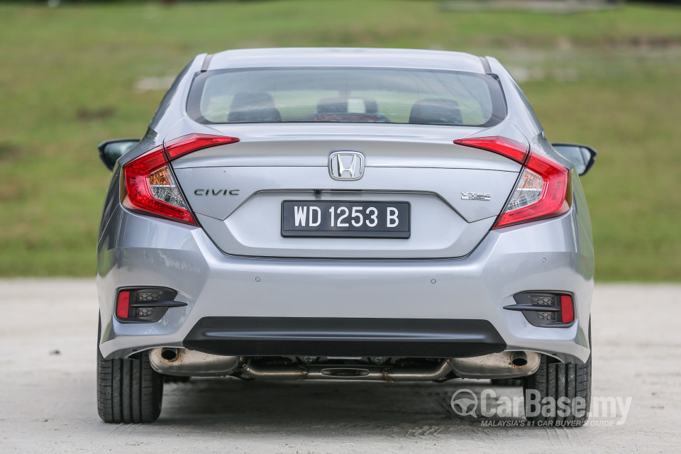 Honda Civic FC (2016) Exterior