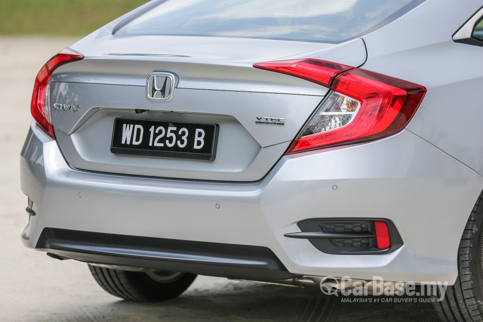 Honda Civic FC (2016) Exterior