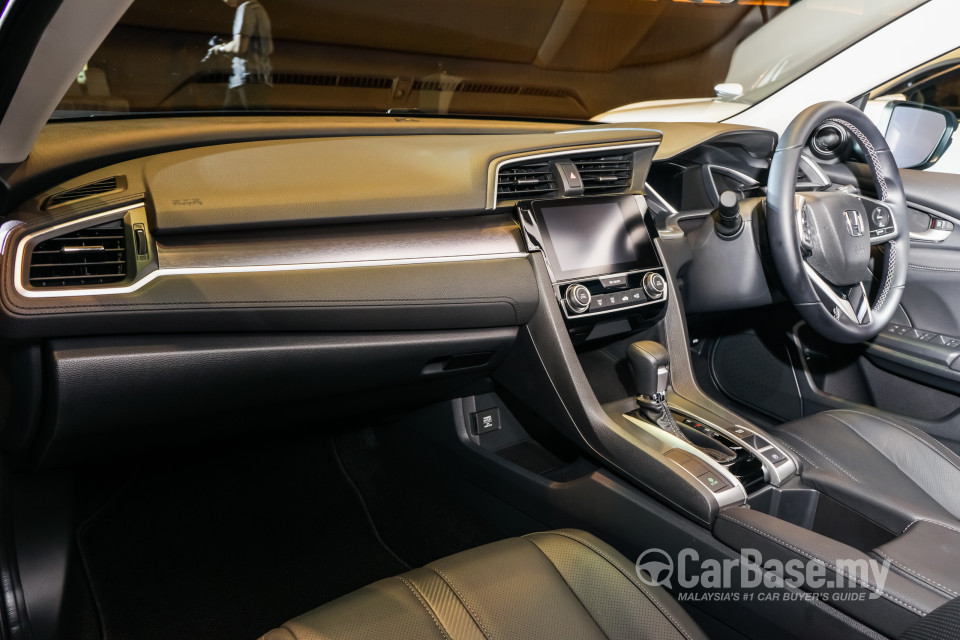 Honda Civic FC (2016) Interior