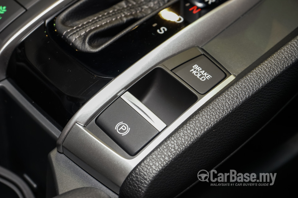 Honda Civic FC (2016) Interior