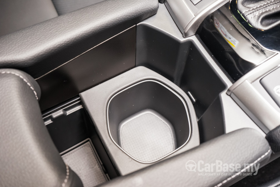Honda Civic FC (2016) Interior