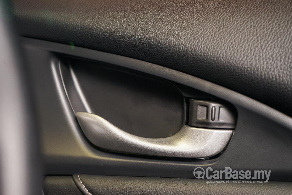 Honda Civic FC (2016) Interior