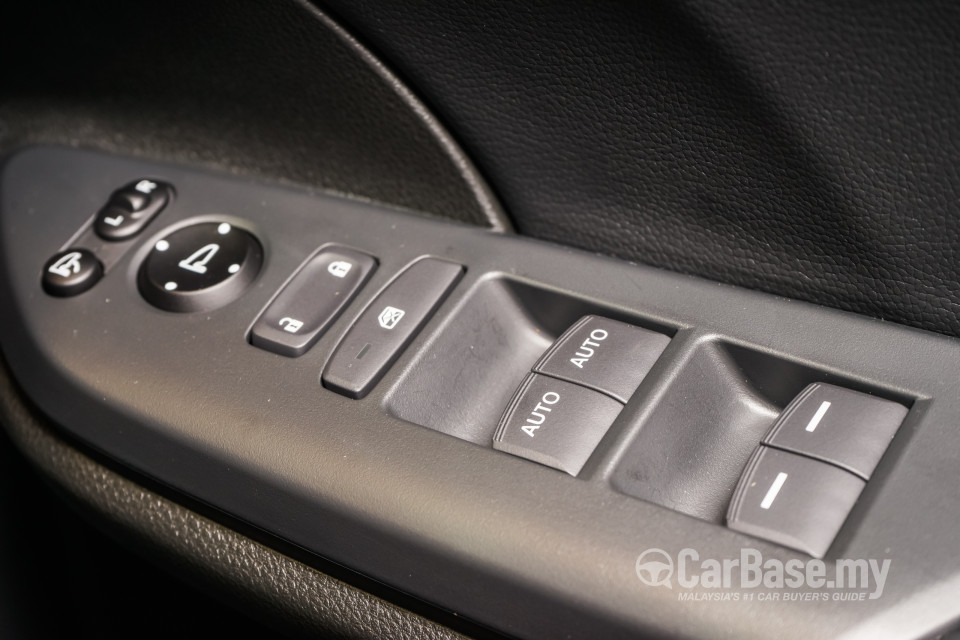 Honda Civic FC (2016) Interior