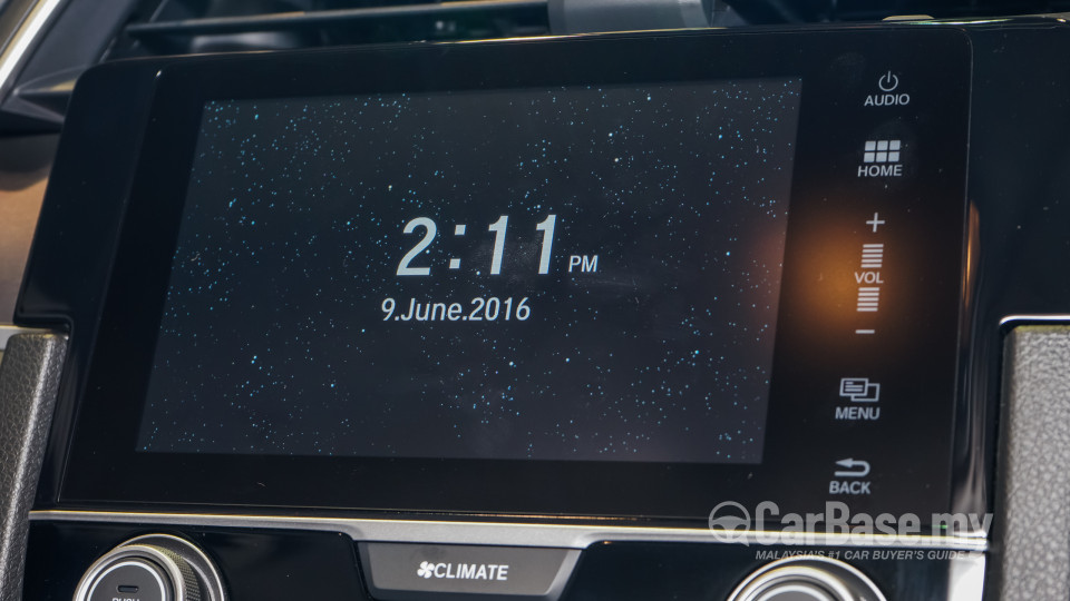 Honda Civic FC (2016) Interior