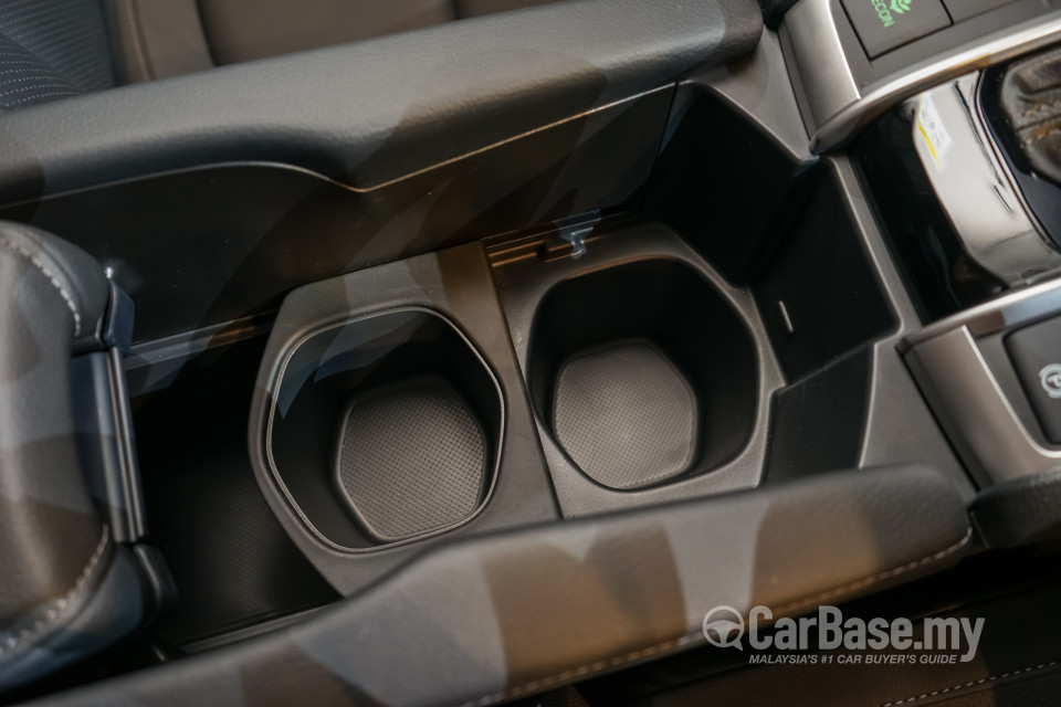 Honda Civic FC (2016) Interior