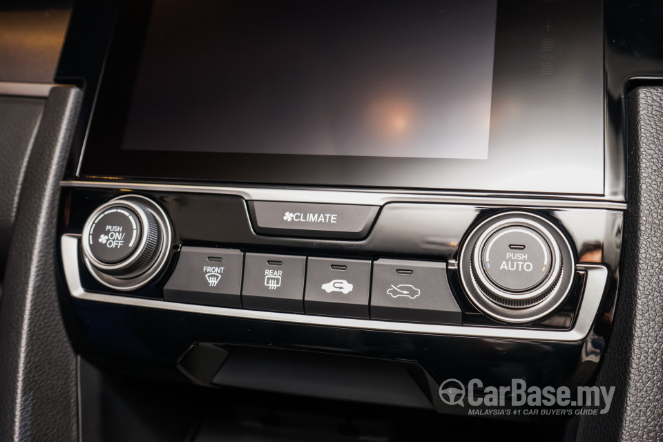 Honda Civic FC (2016) Interior