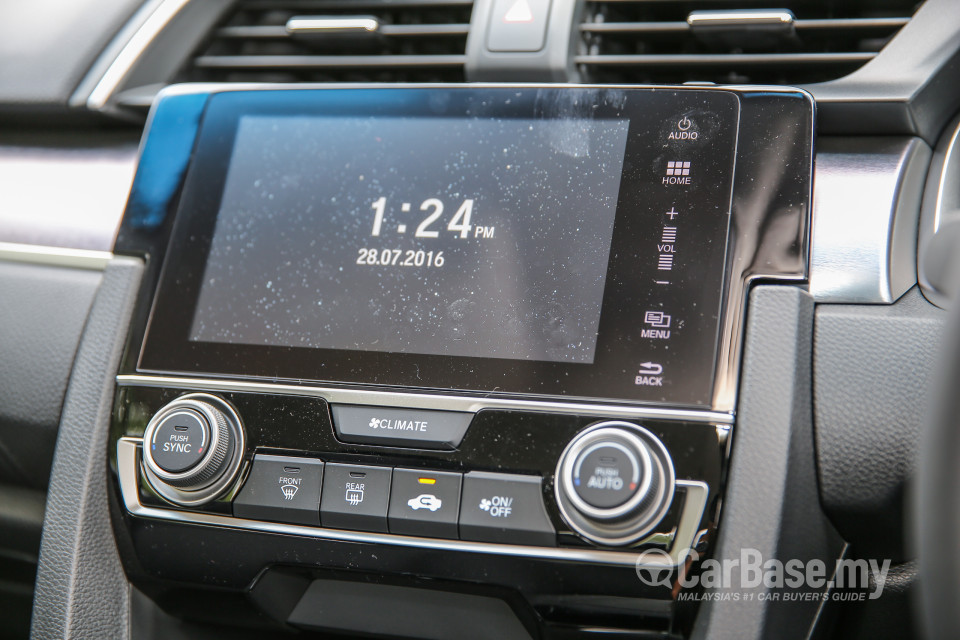 Honda Civic FC (2016) Interior