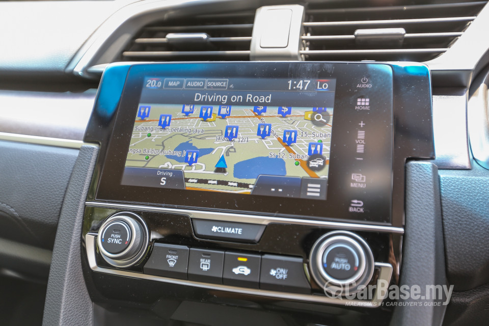 Honda Civic FC (2016) Interior
