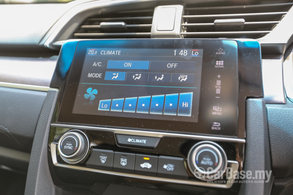 Honda Civic FC (2016) Interior