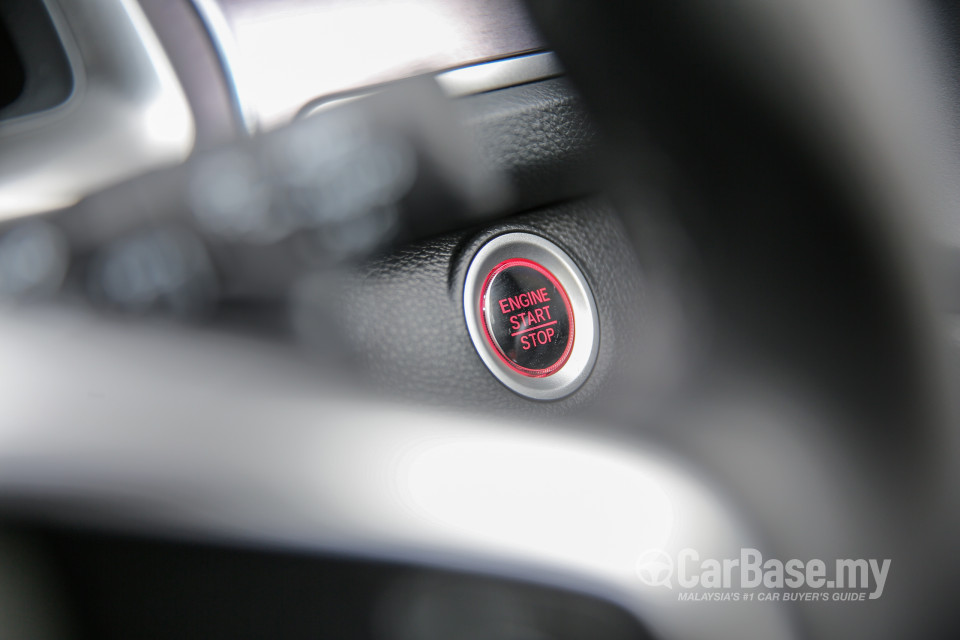 Honda Civic FC (2016) Interior