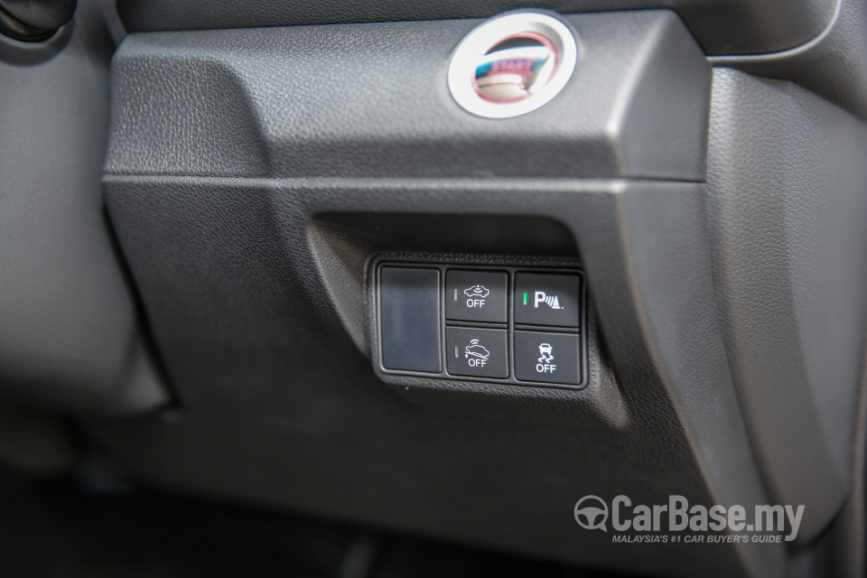 Honda Civic FC (2016) Interior