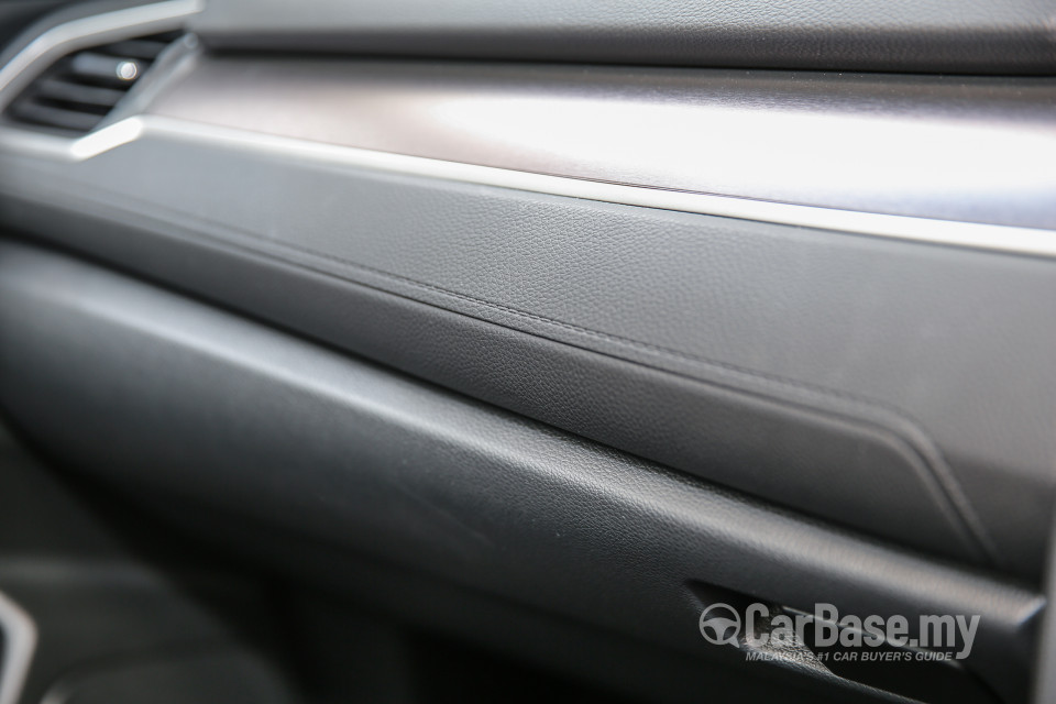 Honda Civic FC (2016) Interior