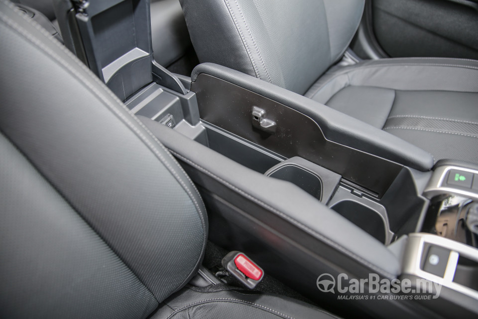 Honda Civic FC (2016) Interior