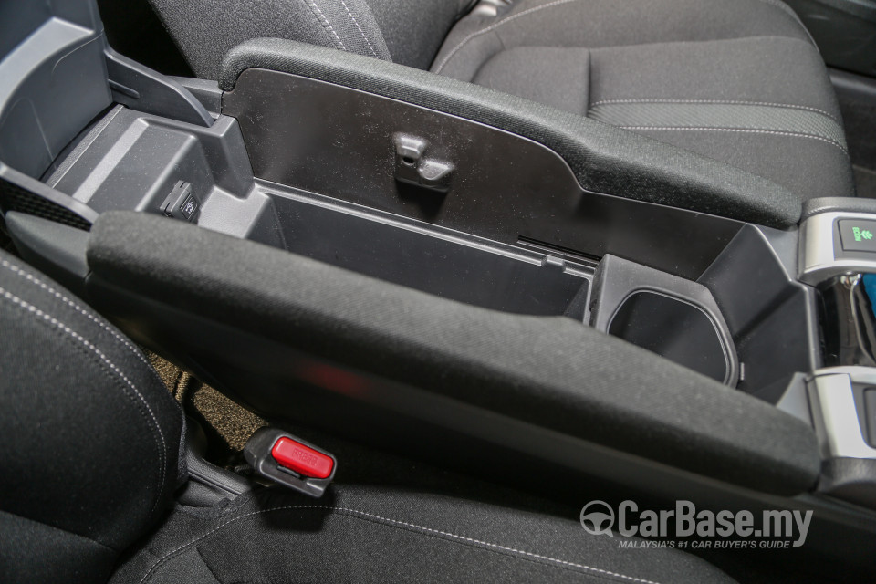 Honda Civic FC (2016) Interior