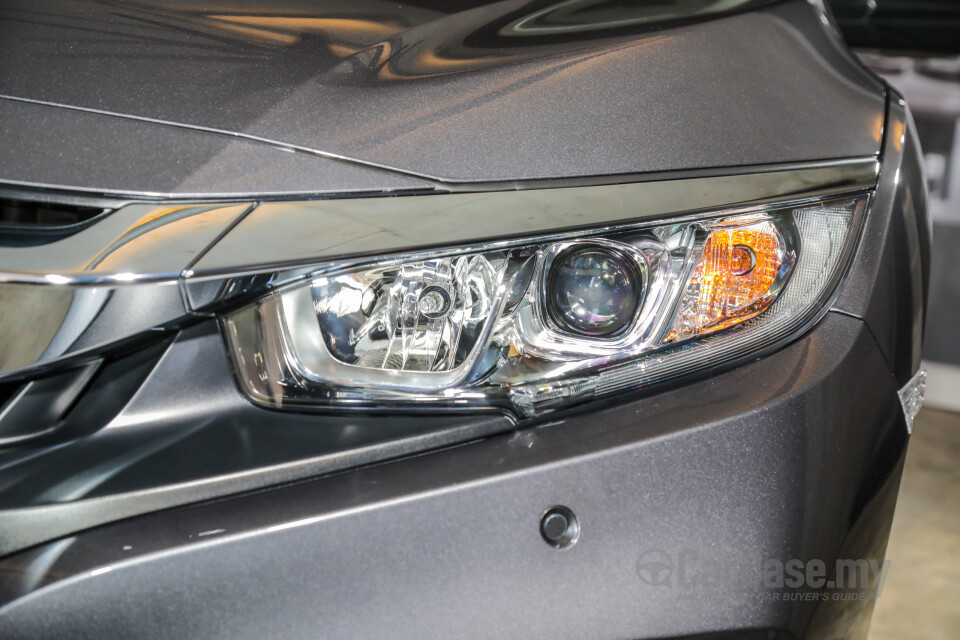 Mitsubishi Outlander RE Facelift (2016) Exterior