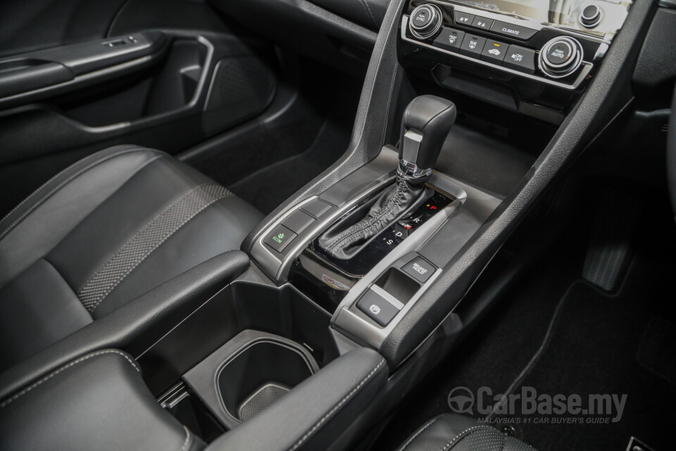 Audi Q5 FY (2019) Interior