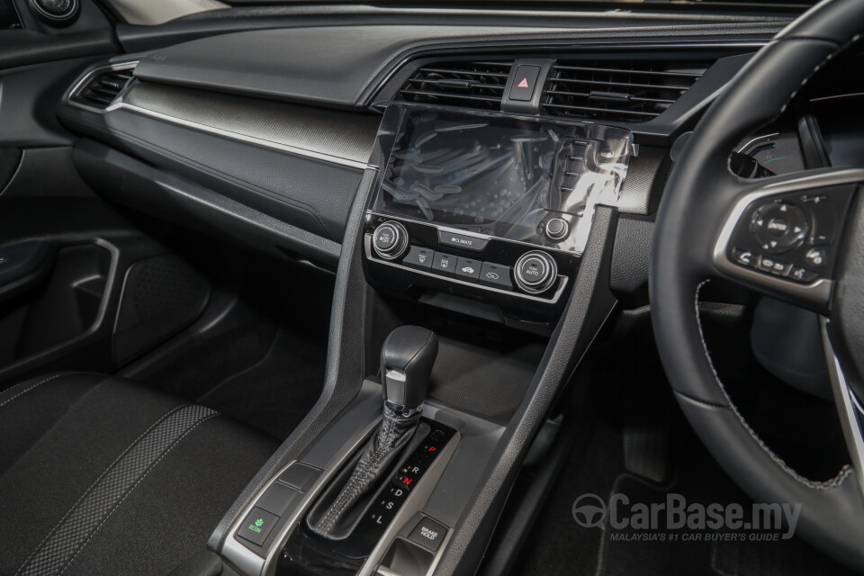 Proton Exora Mk1 RC (2019) Interior