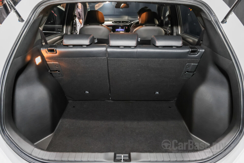 Honda WR-V DG4 (2023) Interior